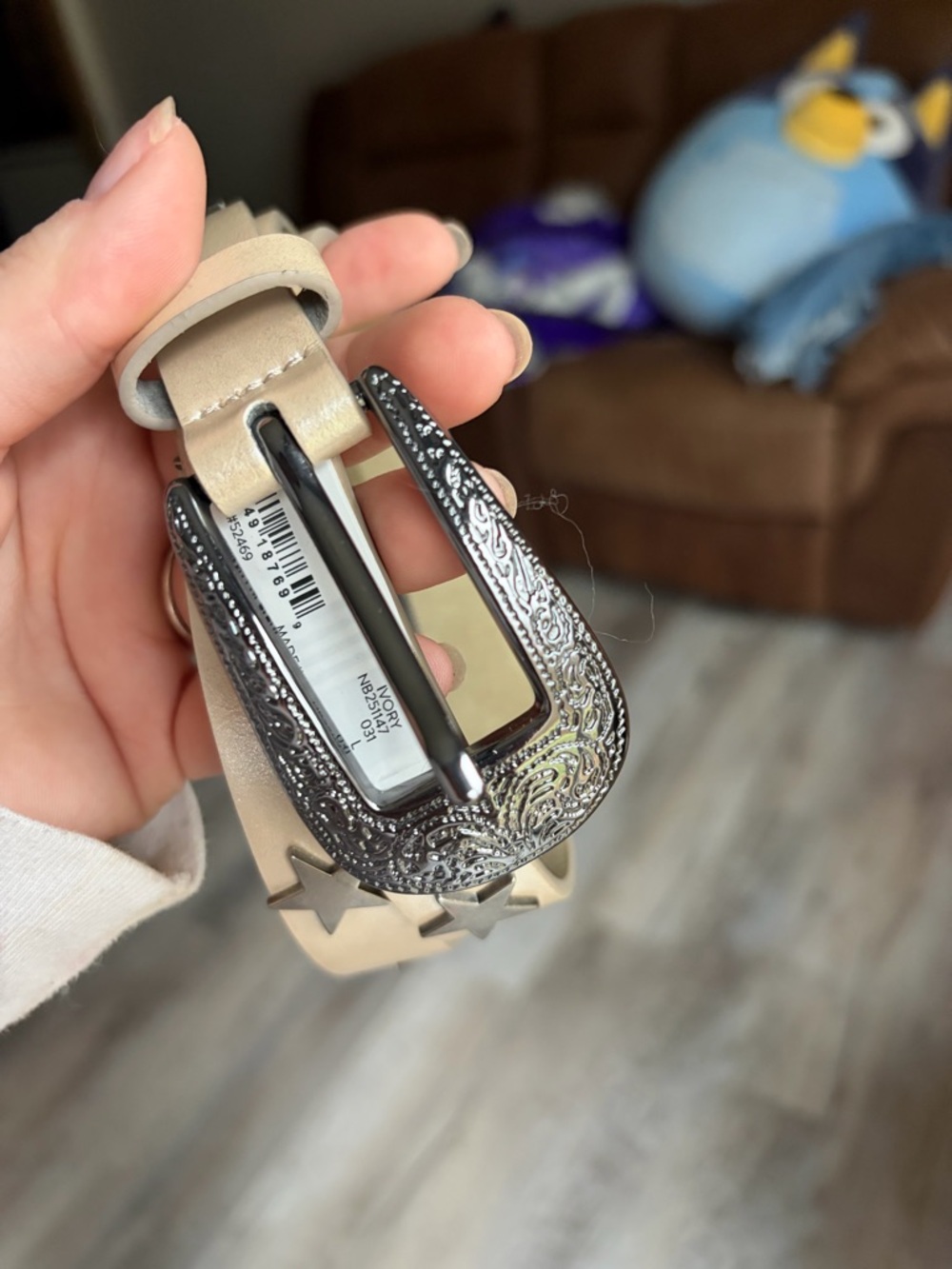 Ivory Star Accent Belt with Ornate Silver Buckle